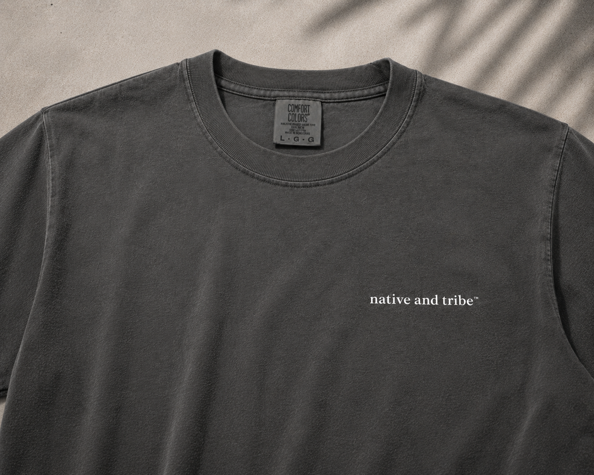 essential micro logo tee