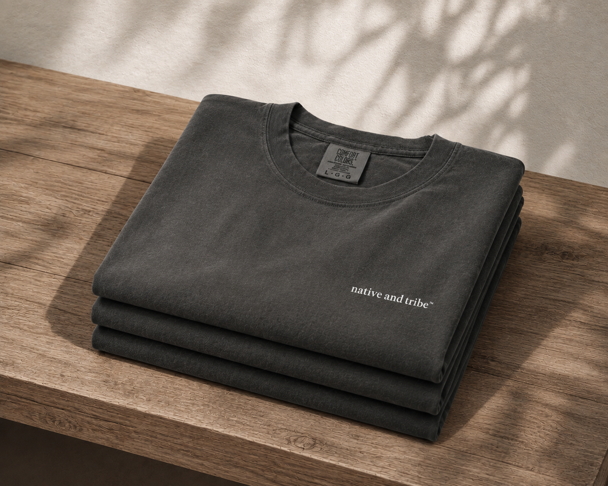 essential micro logo tee